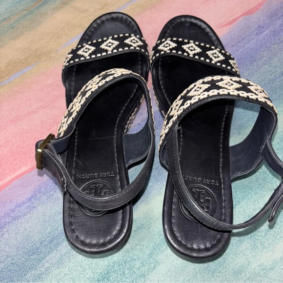 Tory Burch Reena Wedge Platform Sandal Size 10.5 Aztec Design - Picture 5 of 7